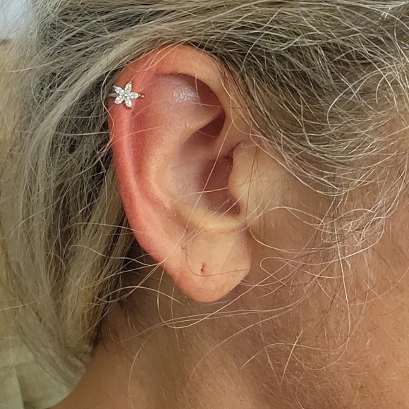 Crystal Flower Ear Cuff - Picture 7 of 9